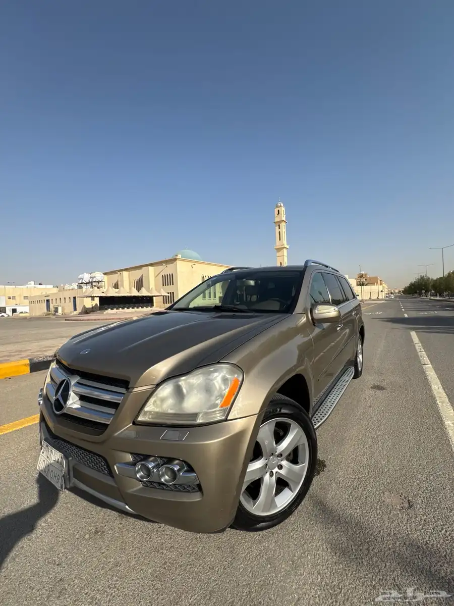مرسيدس جيب GL450 class فل كامل بحالة الوكالة للبيع بسعر مغر 53
