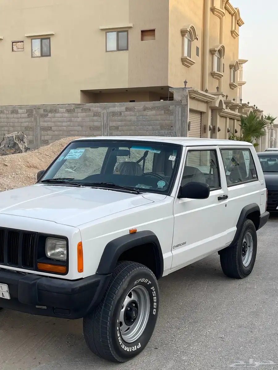 للبيع جيب شروكي. موديل 99 1
