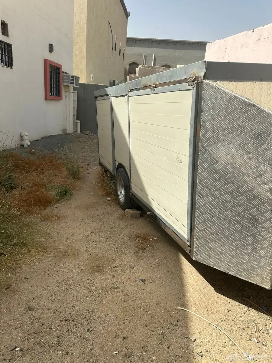 مقطوره سحب نظيفه و خفيفه 0