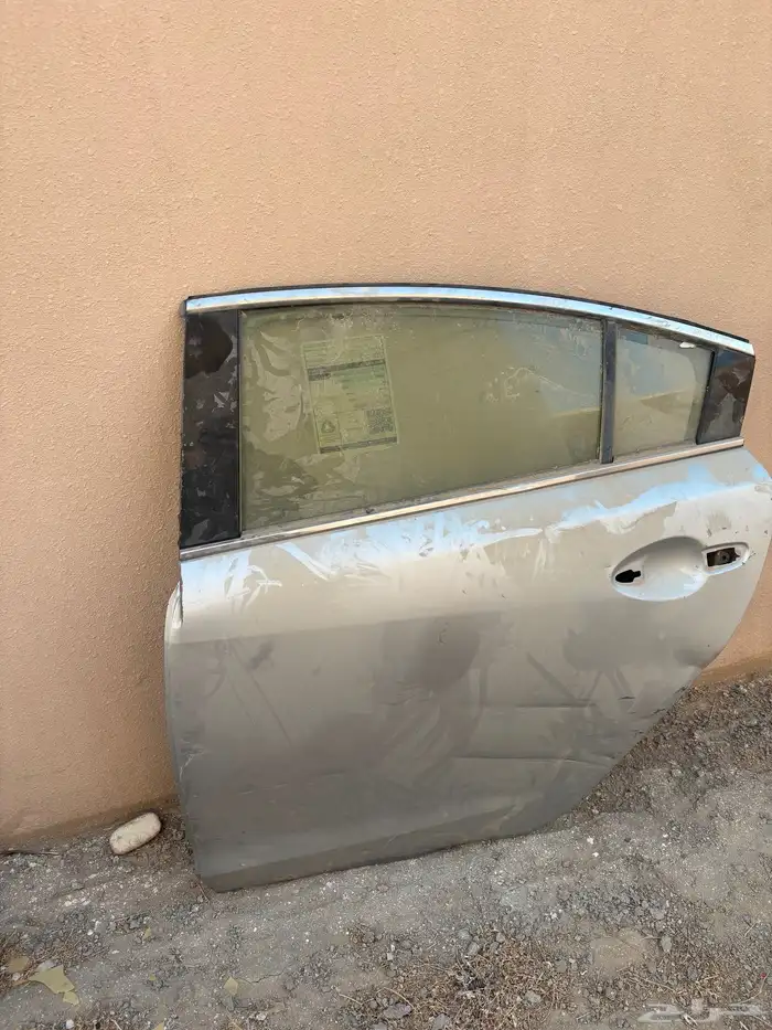 قطع غيار مازدا تشليح رفرف خلفي يسار وباب خلفي يسار 10