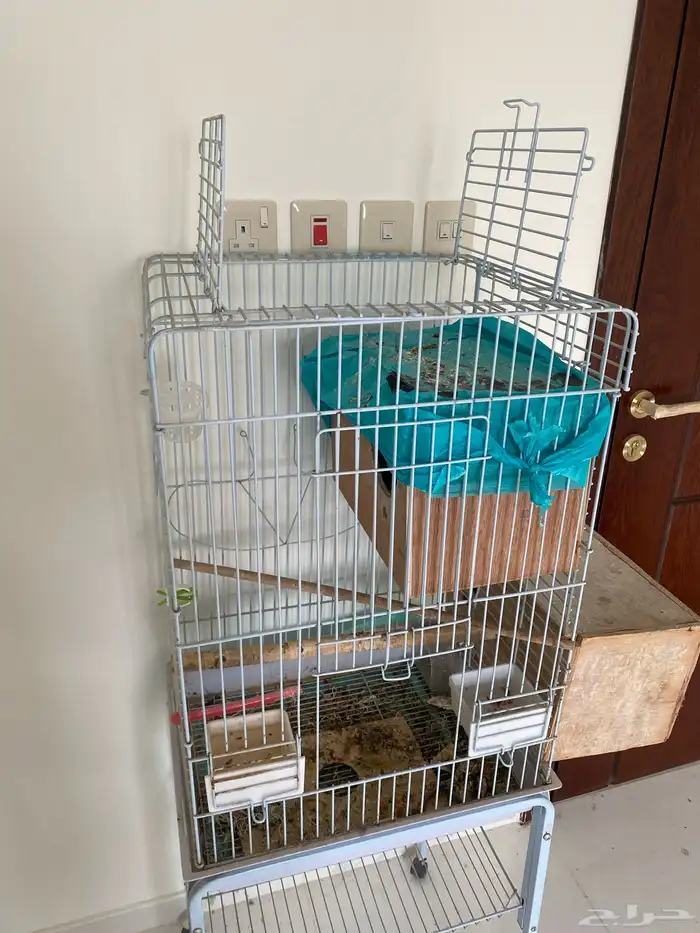 قفص حلوو حجم كبير منفصل عن قاعدته وعجلاته 1