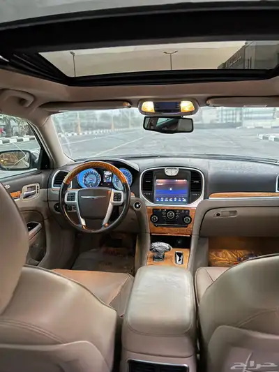 كرايسلر C300 لميتيد 2012 مرهم 2020 نظيف جدا 3