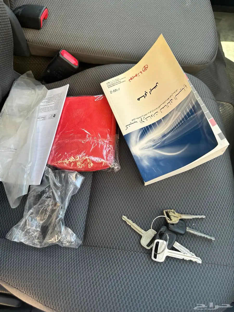 باص تويوتا 16