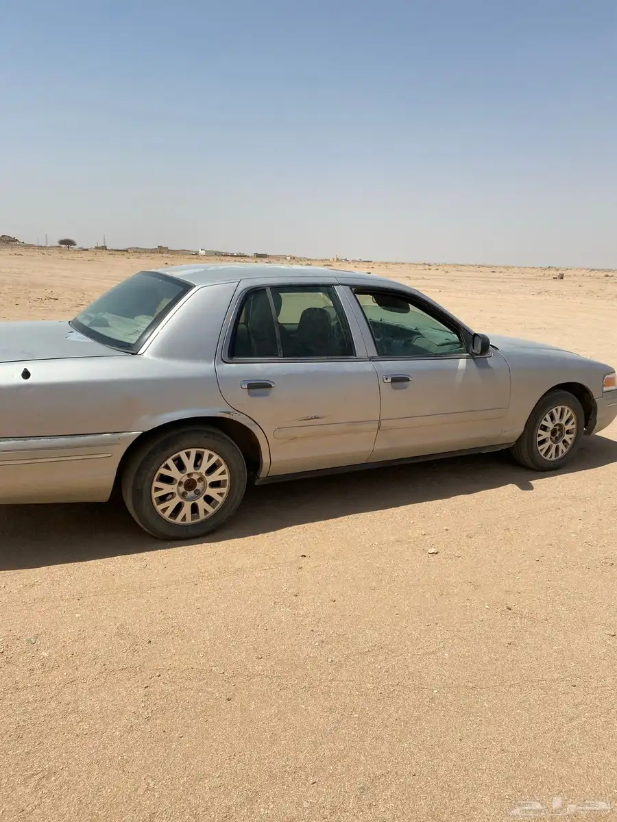 فورد فيكتوريا 2005 3