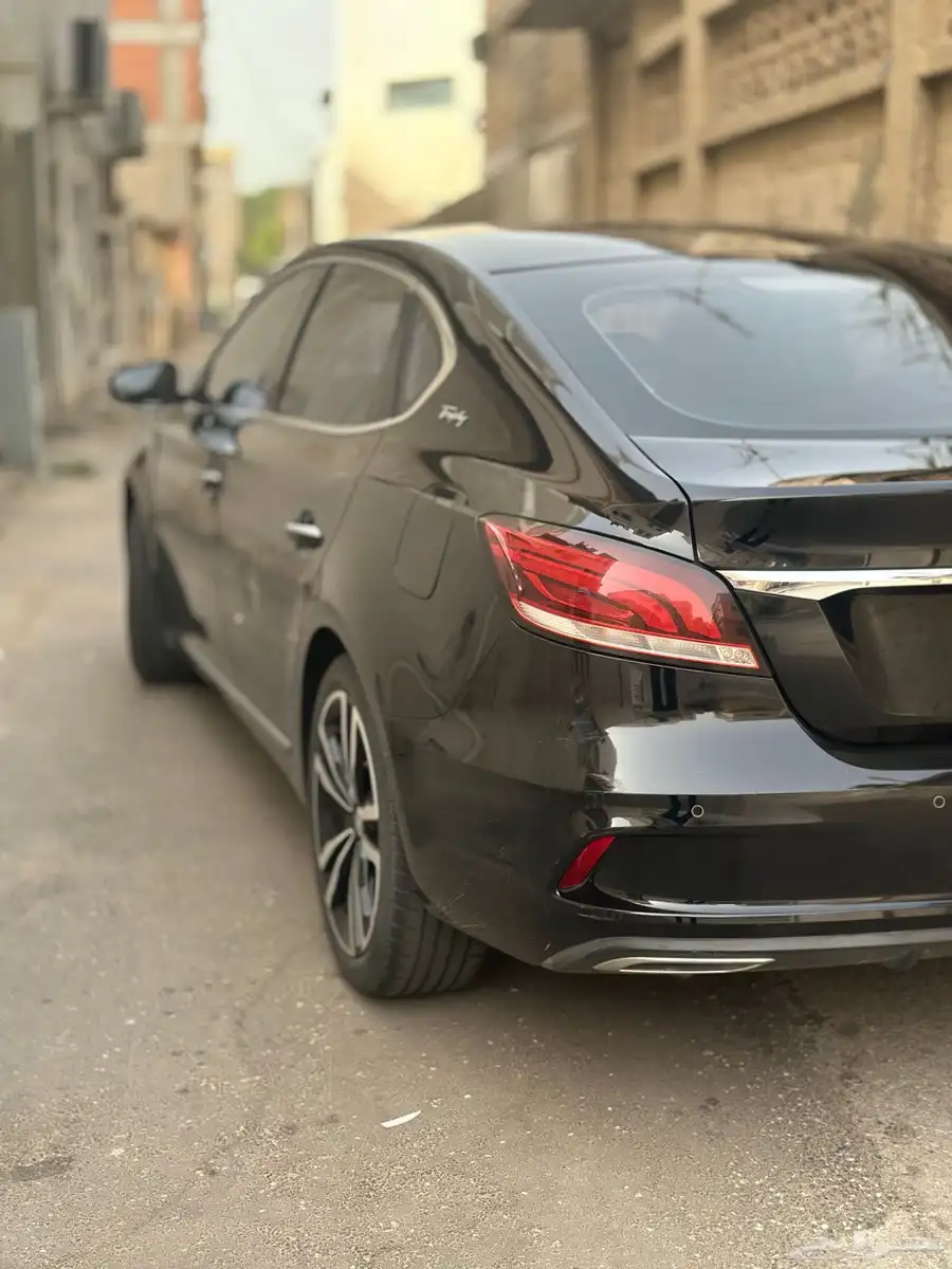سياره ام  ي بحاله الزيرو 80 ك 5