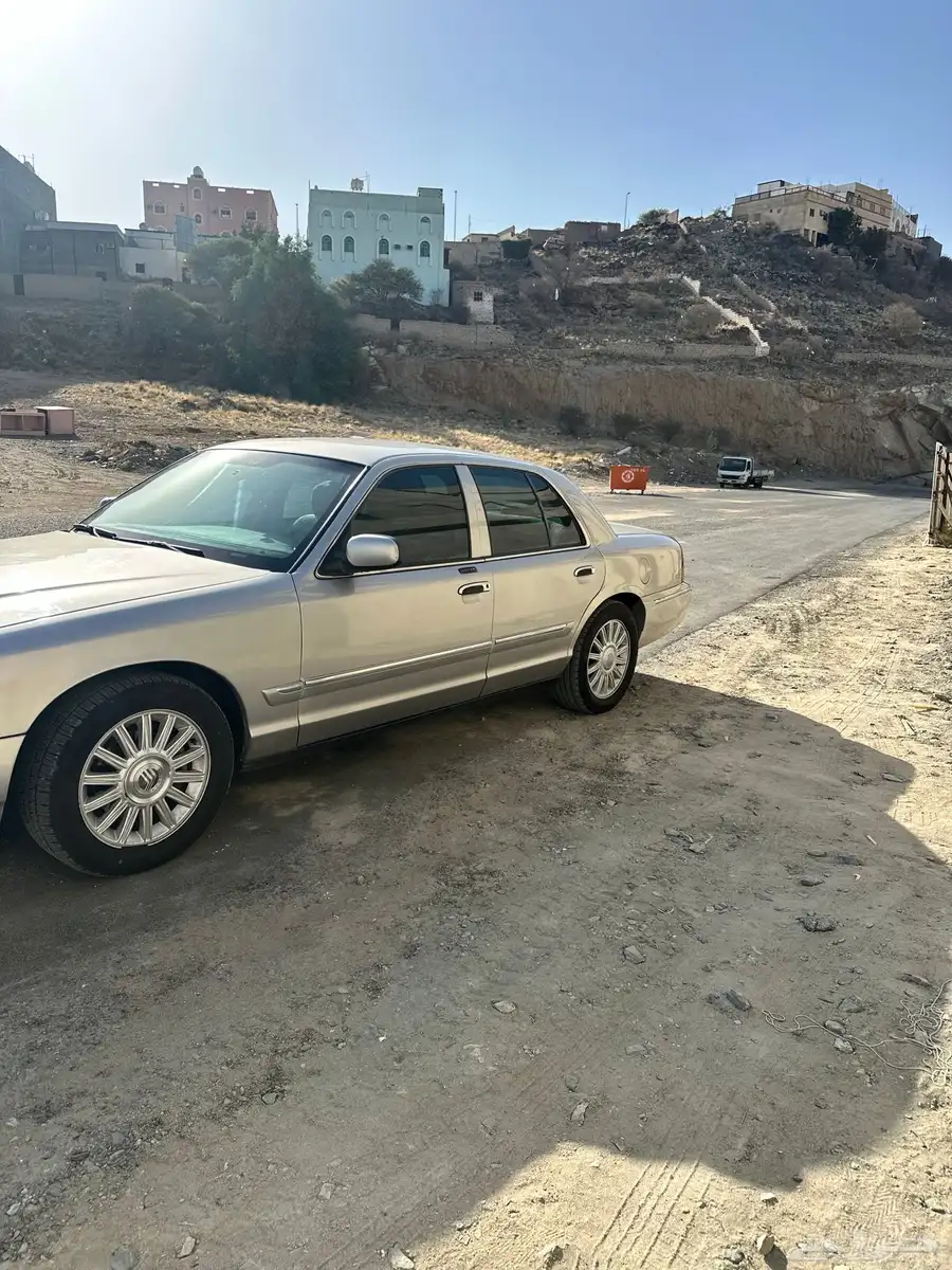 للبيع فورد ماركيز 2008 8