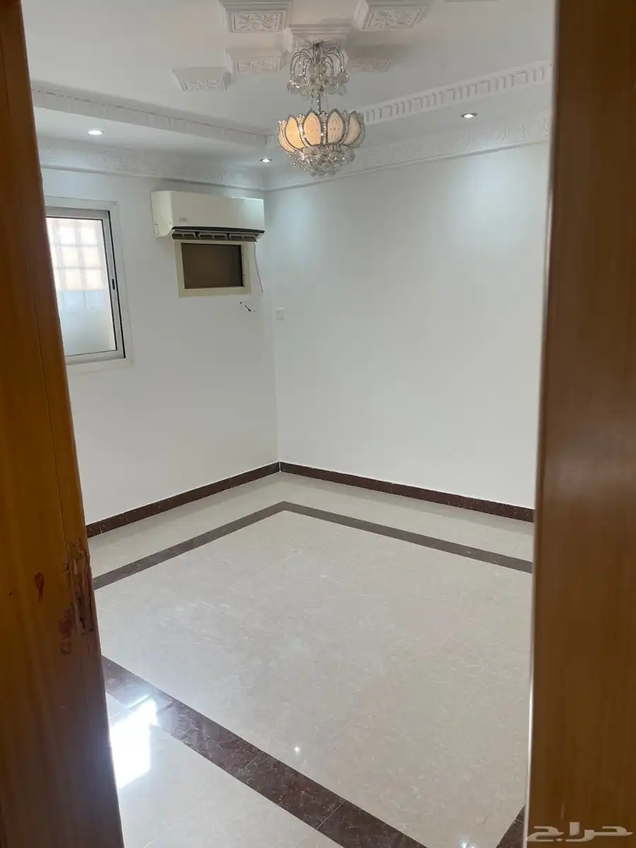 شقة سكنية في فيلا في الدور الثالث 5