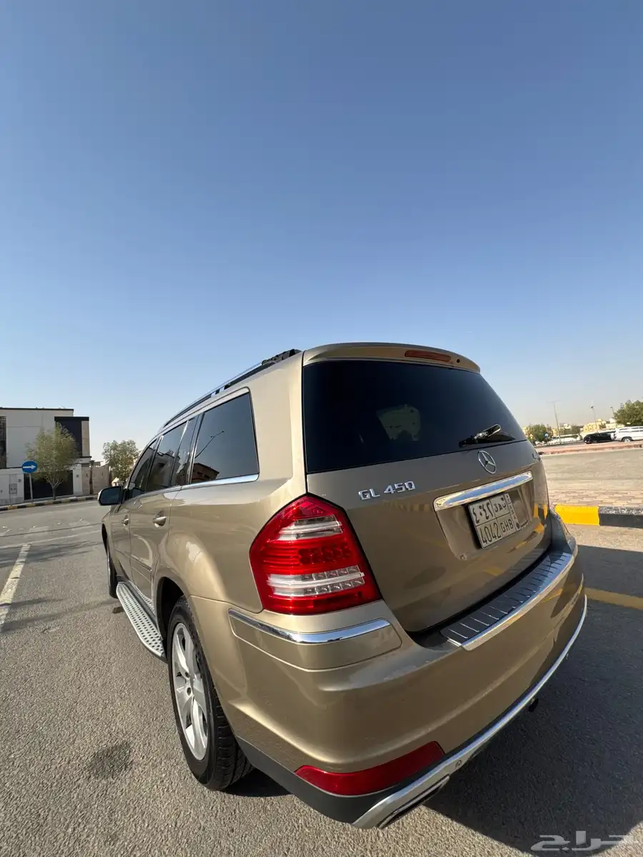 مرسيدس جيب GL450 class فل كامل بحالة الوكالة للبيع بسعر مغر 3