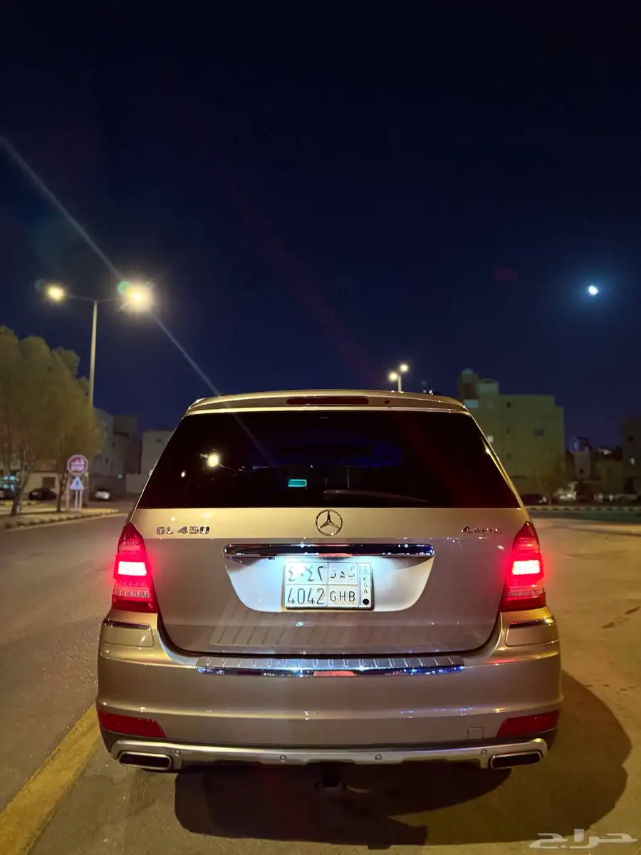 مرسيدس جيب GL450 class فل كامل بحالة الوكالة للبيع بسعر مغر 22
