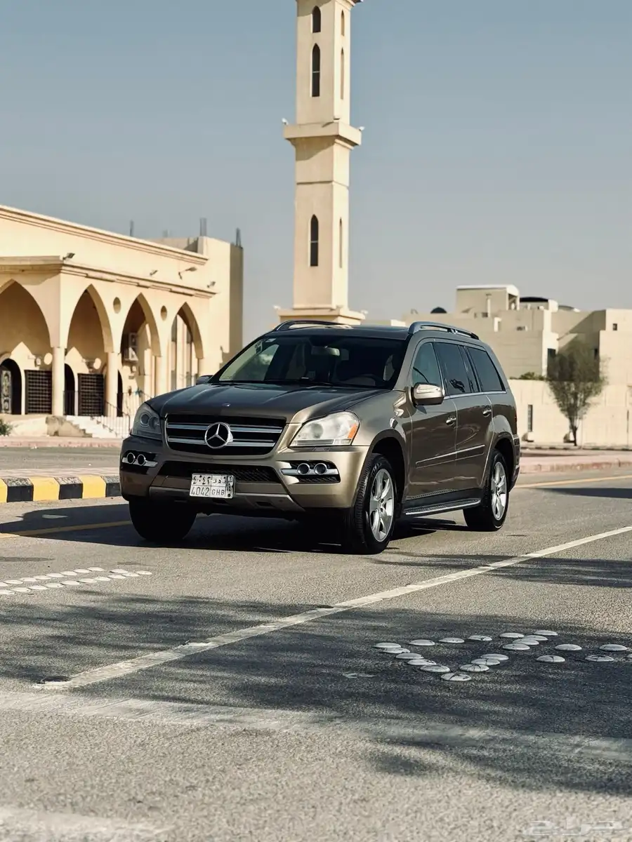 مرسيدس جيب GL450 class فل كامل بحالة الوكالة للبيع بسعر مغر 10
