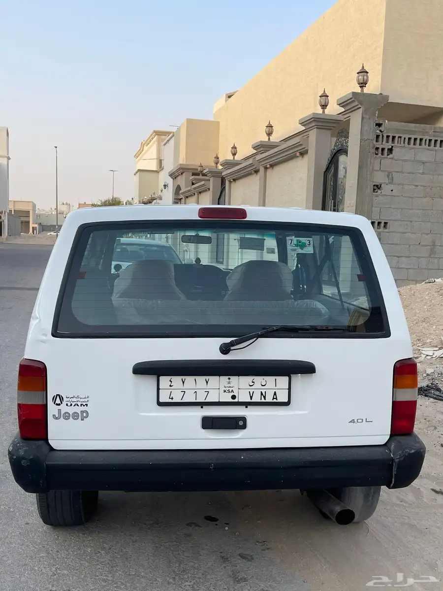 للبيع جيب شروكي. موديل 99 3