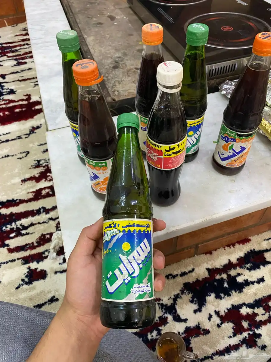 للبيع عصير قديم لمحبين التراث فانت سبرايت و كوكاكولا 1