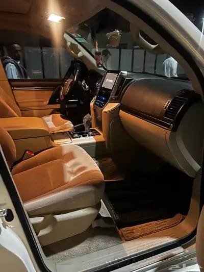 للبيع جيكسار 2020 رقم 2 ديزل 7