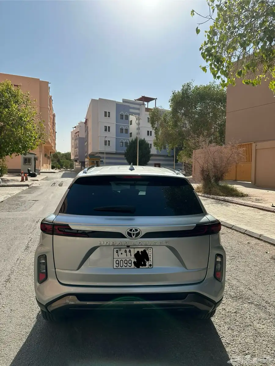 تويوتا اوربان كروزر 2024 GL 4