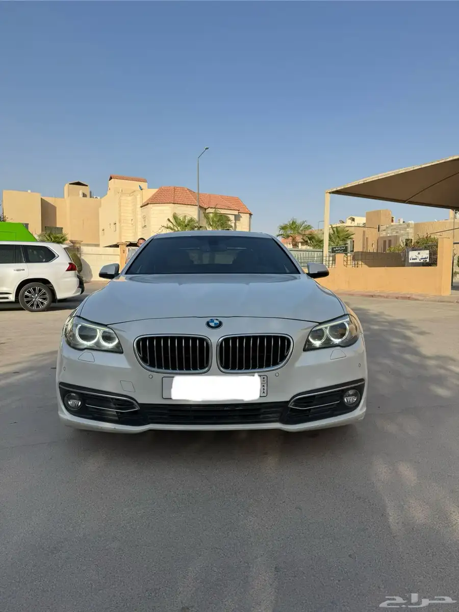 بي ام دبليو 520 موديل 2015 1