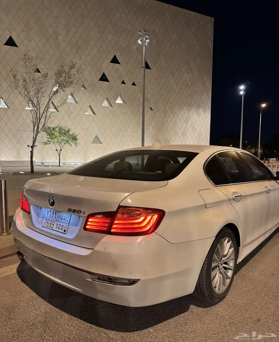 بي إم دبليو 520 F10 2014   Luxury Line 0