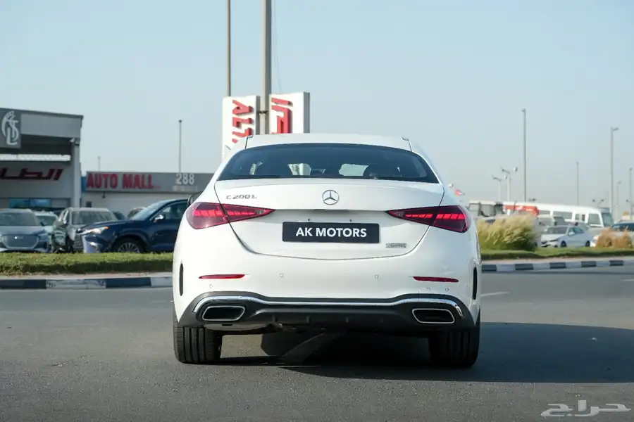 2025 Mercedes-Benz C200L AMG 1.5 جديد اصفار 4