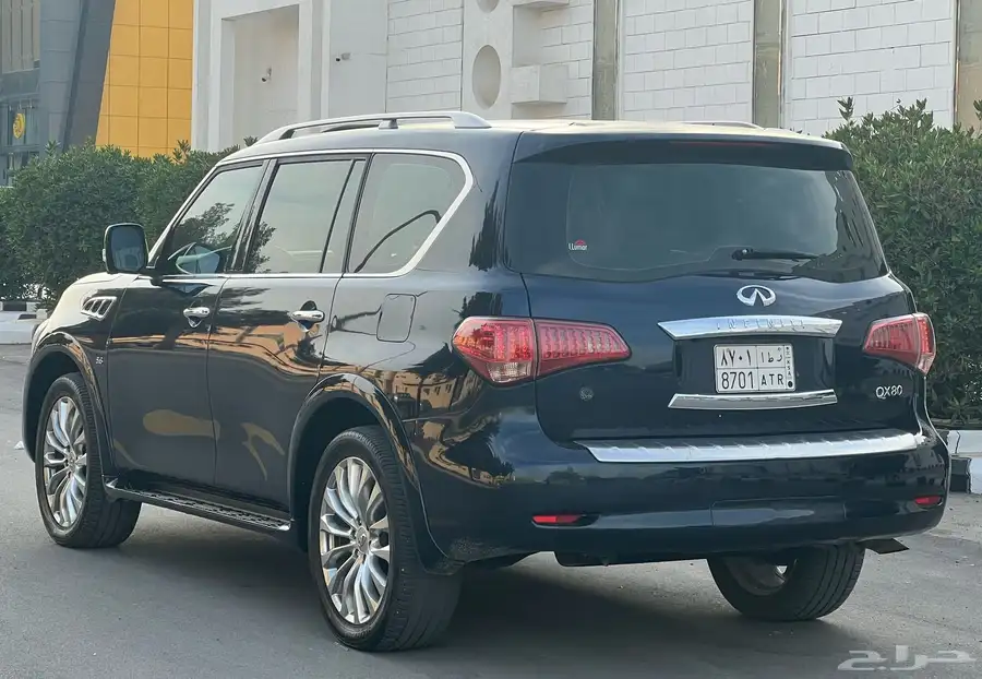 انفنتي QX80 2016 (بحالة ممتازة) 8