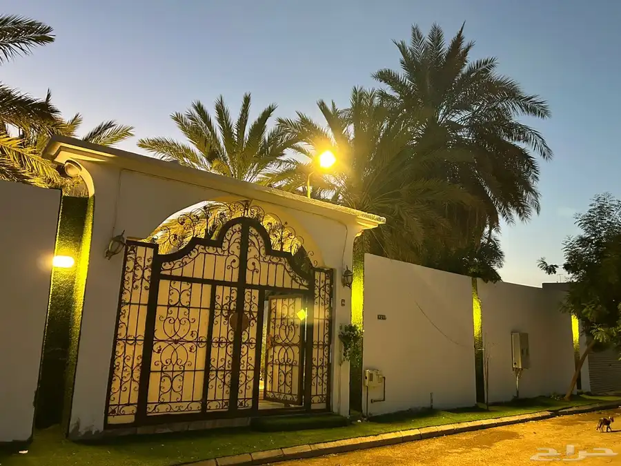 فيلا مع مزرعة للبيع في حي البركة (العيون) 19