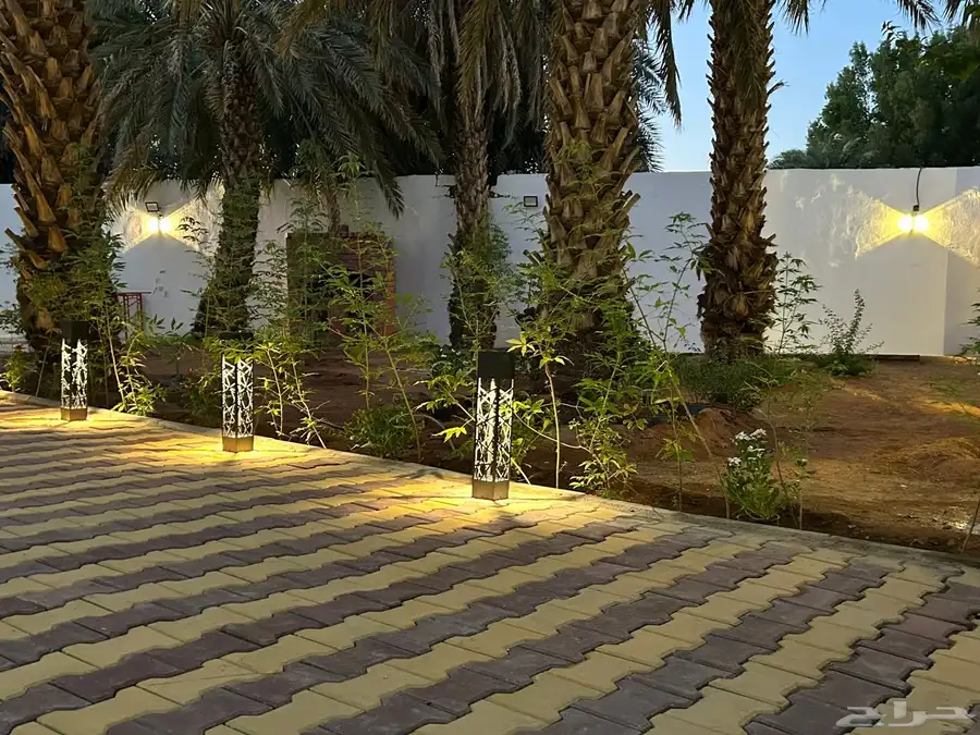 فيلا مع مزرعة للبيع في حي البركة (العيون) 3