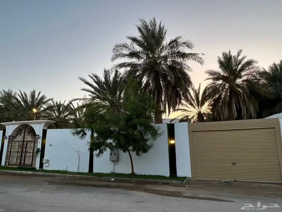 فيلا مع مزرعة للبيع في حي البركة (العيون) 17