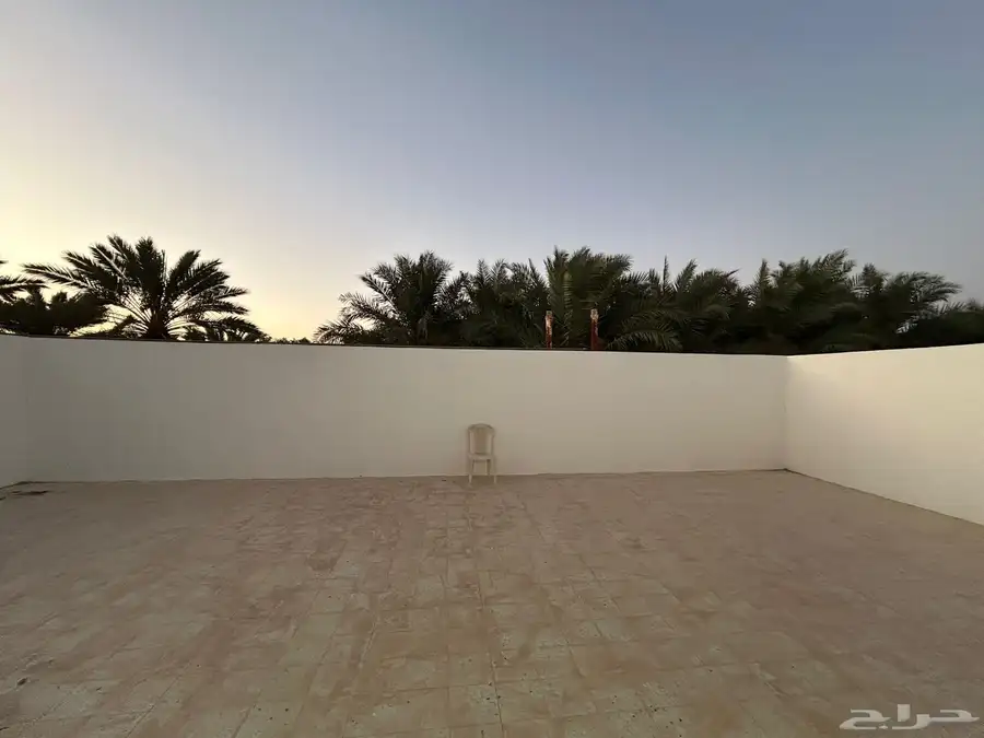 فيلا مع مزرعة للبيع في حي البركة (العيون) 53