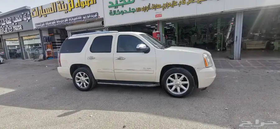 GMC دينالي 2010 2