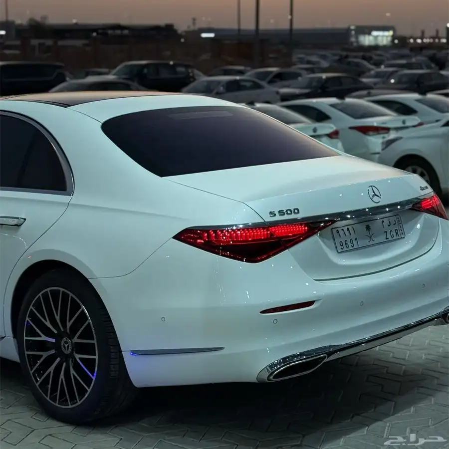 مرسيدس S500 2022 أبيض داخل ابيض 5