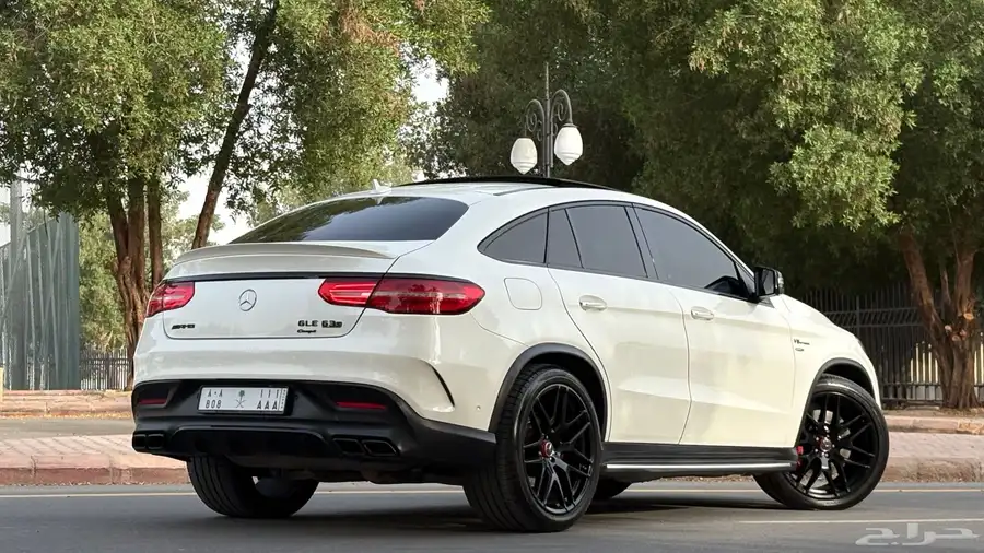 مرسدس GLE63 2016 ( نظيف جدا ) 14