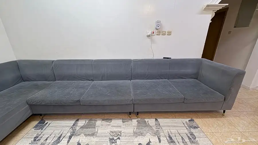 كنب رصاصي حرف L 1