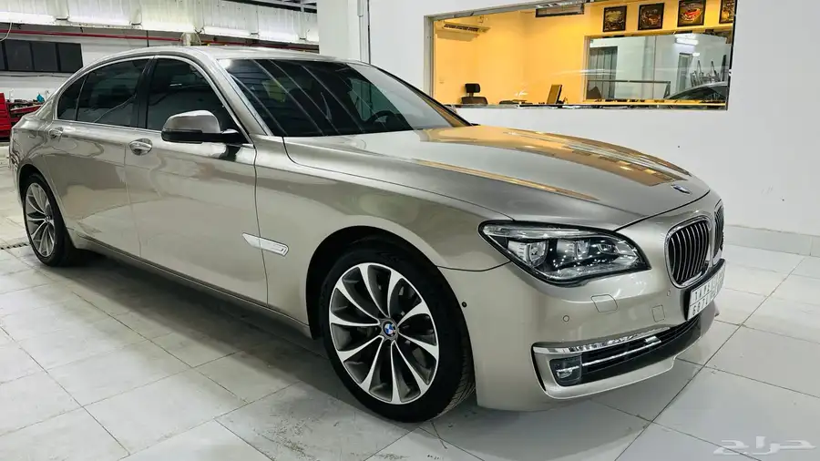 بي ام دبليو 750 iL ( شبه مخزن ) موديل 2014 0