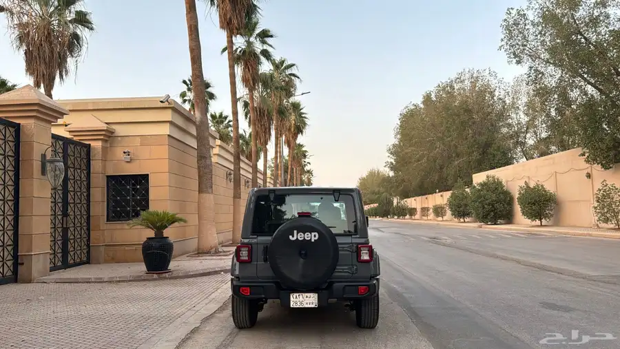 جيب رانجلر صحارى 2022 16