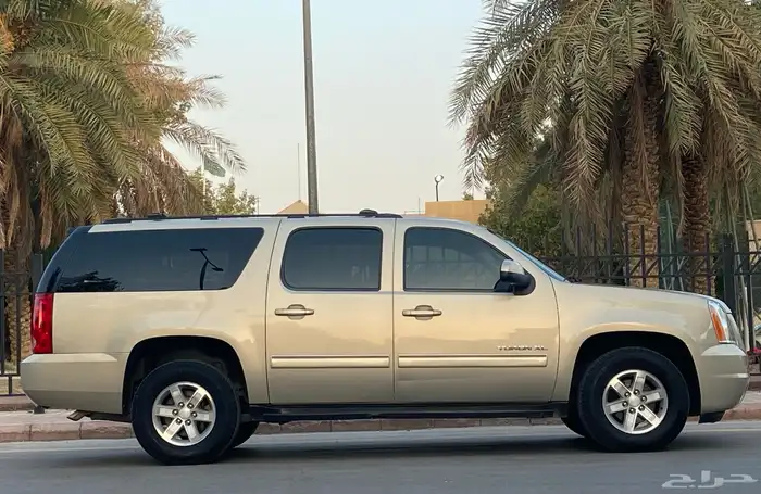 جي ام سي يوكن XL بدون دبل مخزن 2012 5