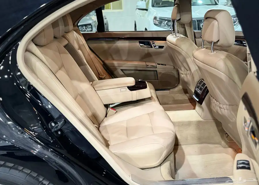 مرسيدس 2010 S350 مالك اول ممشى قليل 32