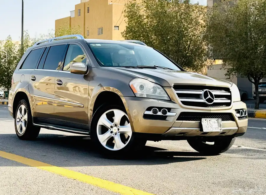 مرسيدس جيب GL450 class فل كامل بحالة الوكالة للبيع بسعر مغر 14
