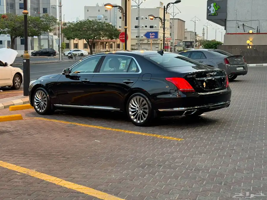 جينسس G90 2018 رويال فل كامل V8 11