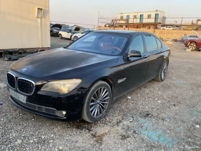 BMW 750 بيع قطع غيار فقط 0