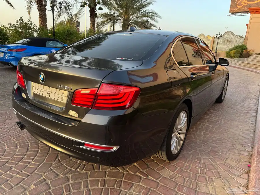 للبيع بي ام دبليو 520i موديل 2014 11