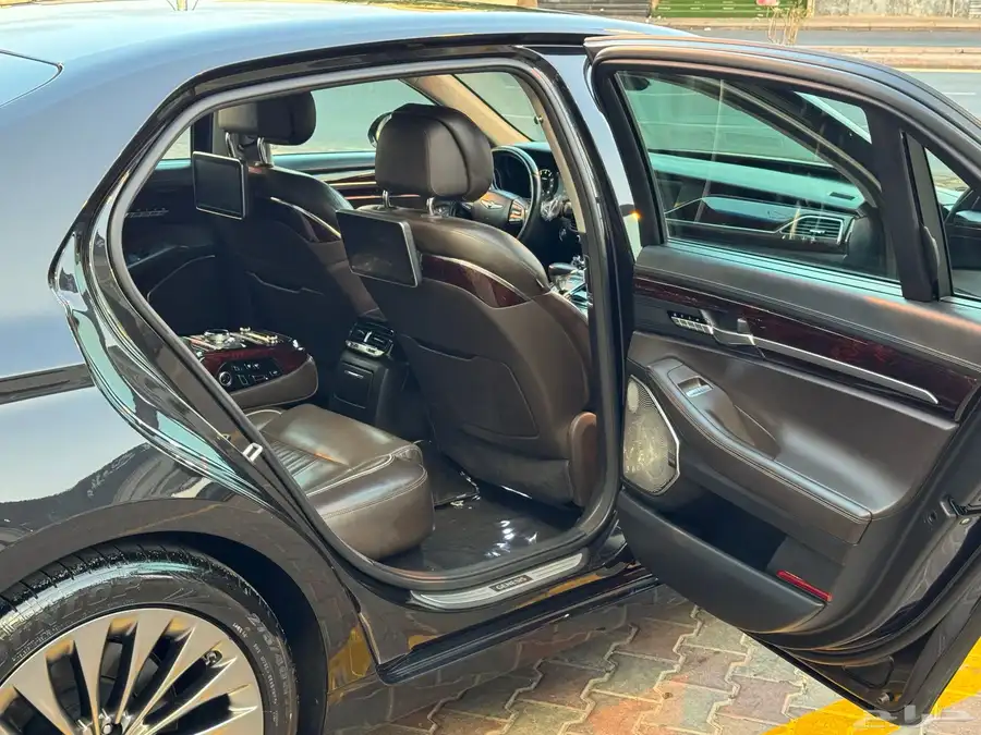 جينسس G90 2018 رويال فل كامل V8 26