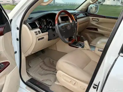 جيب لكزس LX 2013 فل كامل DD بريمي للبيع 29