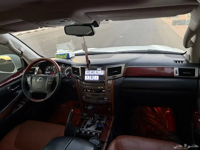 لكزس 2012 8