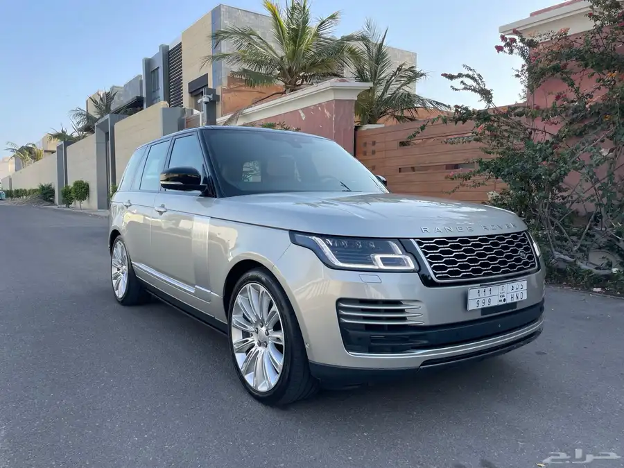 رنج روفر فوج SE V8 2018 ناغي ( بحالة الوكالة ) 8
