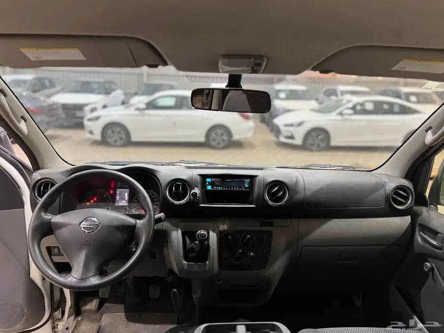 باص نيسان بضاعه موديل 2021 7