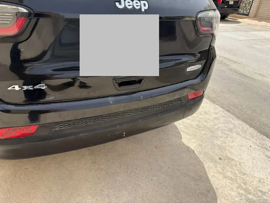 جيب كومبارس 2018 اسود 4x4 6
