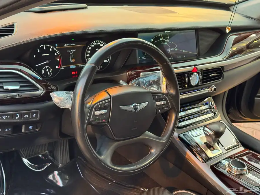 جينسس G90 2018 رويال فل كامل V8 24