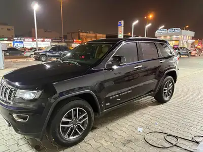 جيب قراند شيروكي 2025م 1
