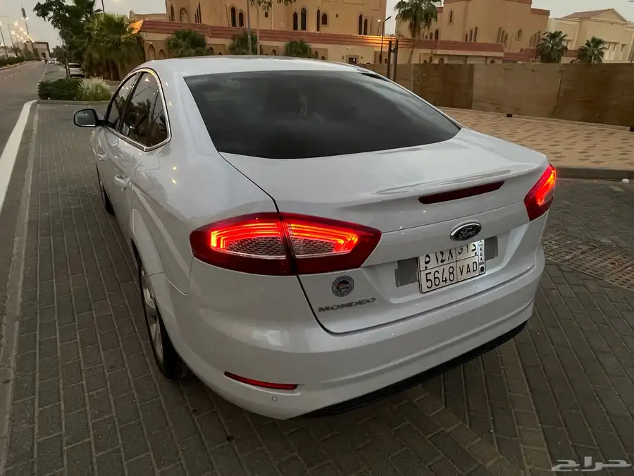 فورد مونيديو 2014 فل كامل شبه جديد 8