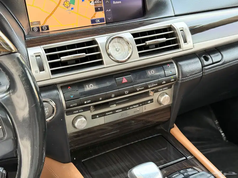 لكزس LS460 موديل 2013 13