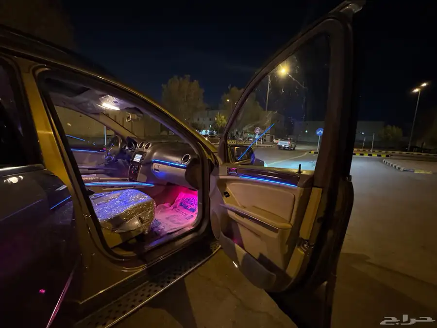 مرسيدس جيب GL450 class فل كامل بحالة الوكالة للبيع بسعر مغر 28