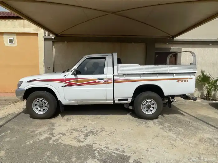بترول حوض موديل 2002 نظيف محركات وعضلات ممتازه قير عادي 1